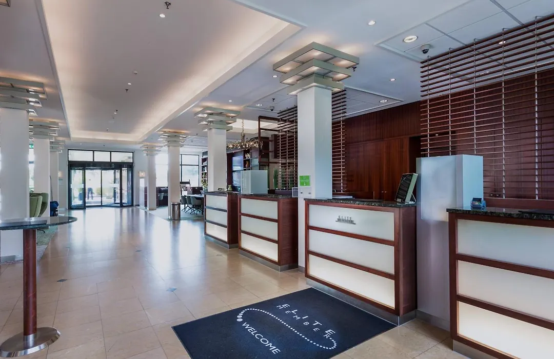 Courtyard By Marriott Amsterdam Airport-1